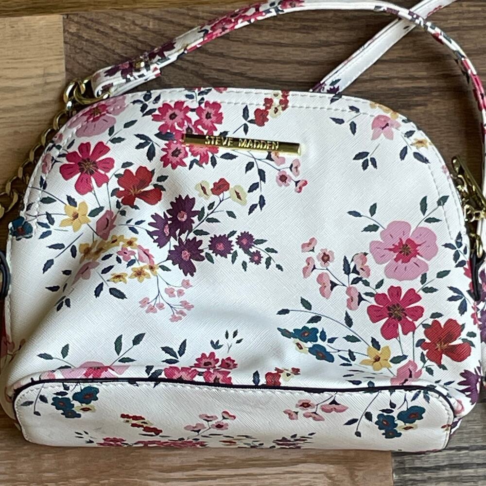 Steve Madden Floral Crossbody Bag Ivory Gold Chain Camera Purse